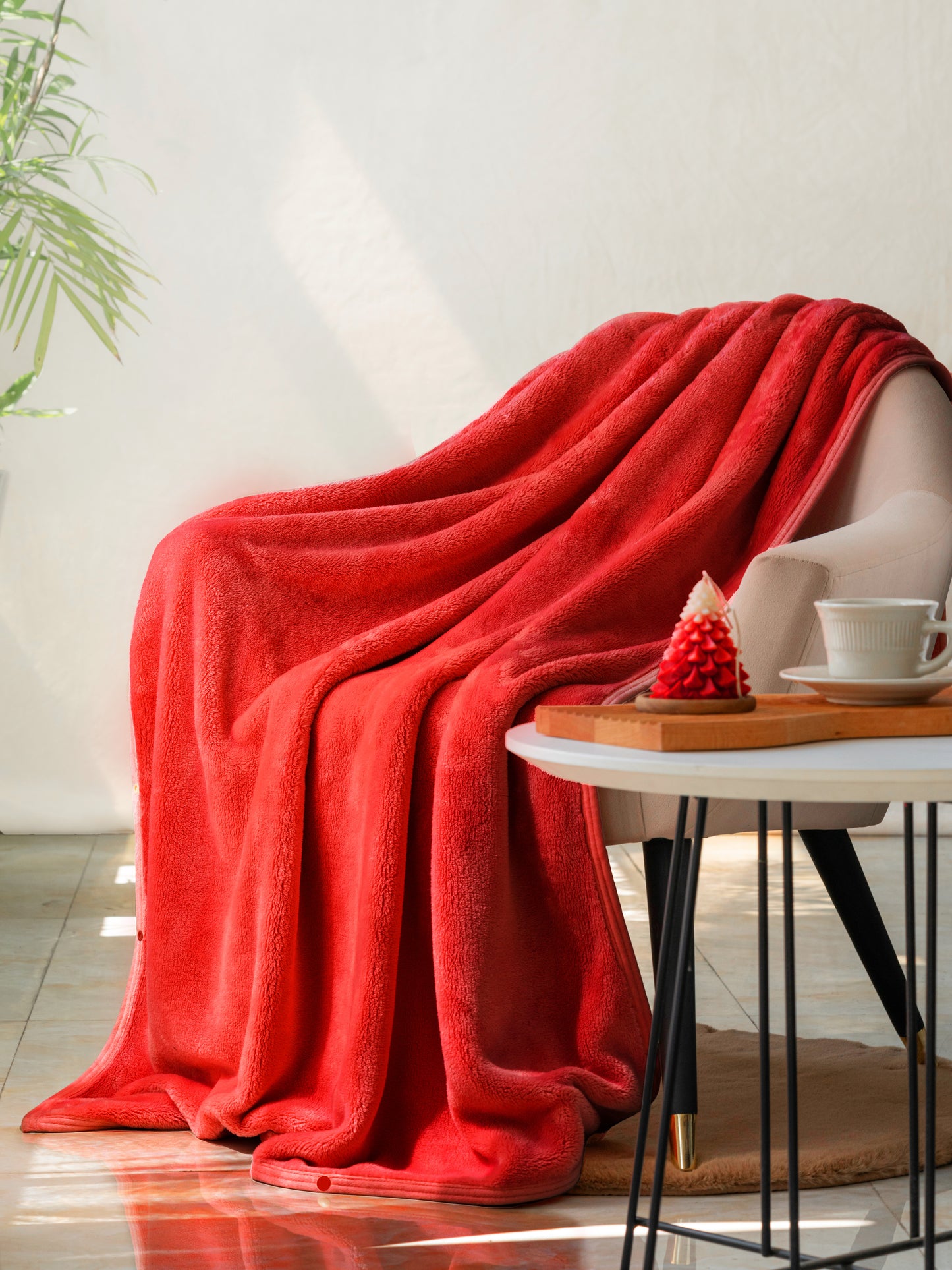 Shawl Blanket Pillow 3-in-1: Wearable Multipurpose Blanket