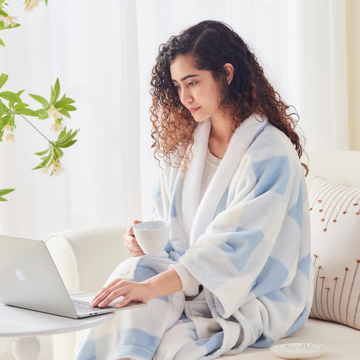 ULazy Poncho Wearable Blanket