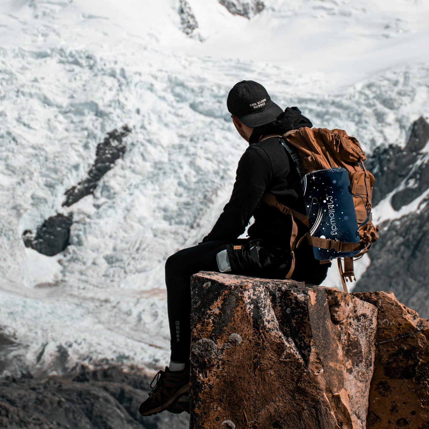 Easy-Carry Utility Blanket for Outdoors