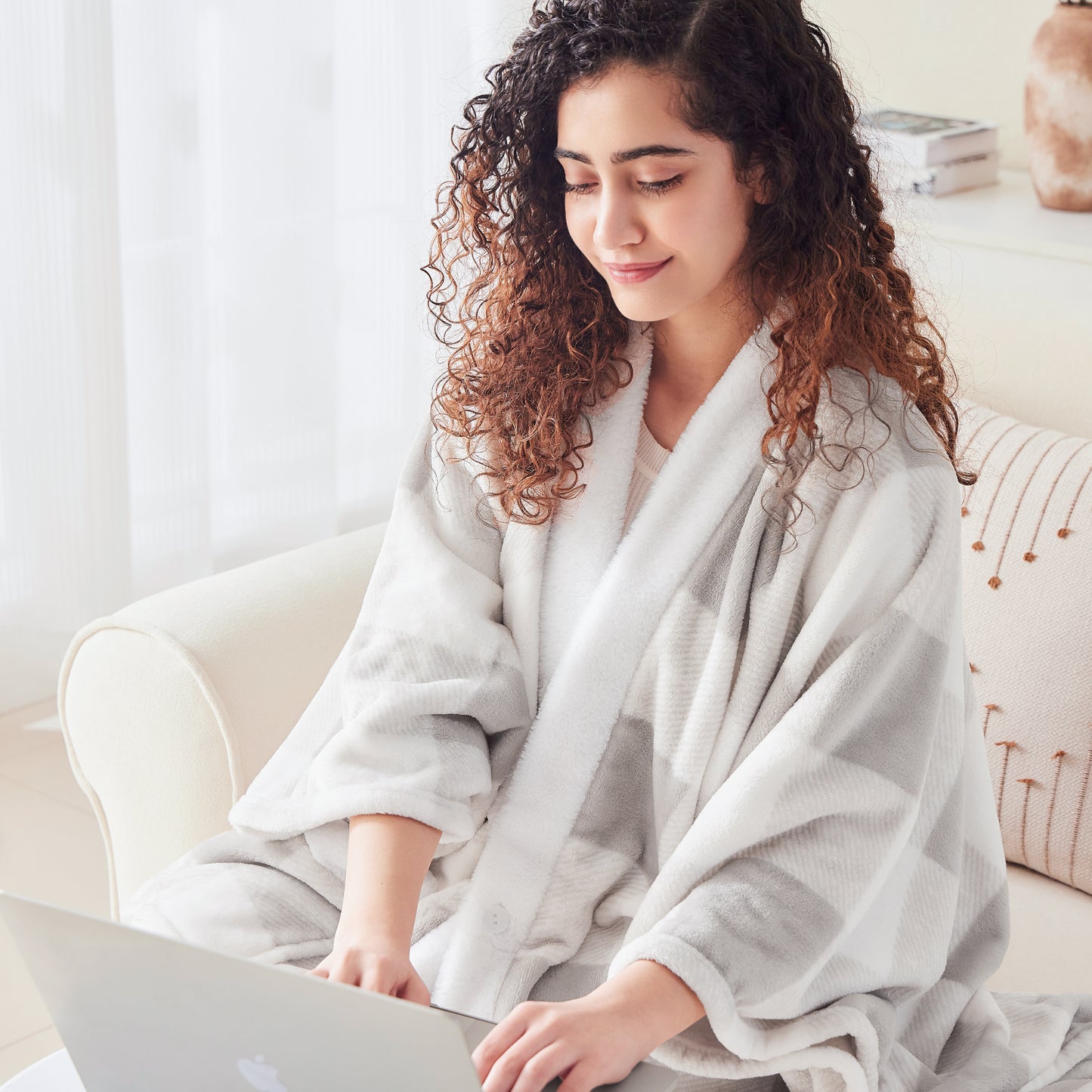 ULazy Poncho Wearable Blanket