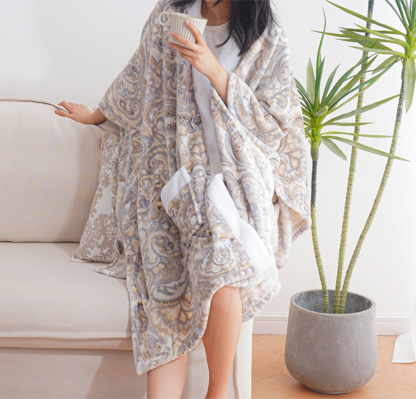 ULazy Poncho Wearable Blanket