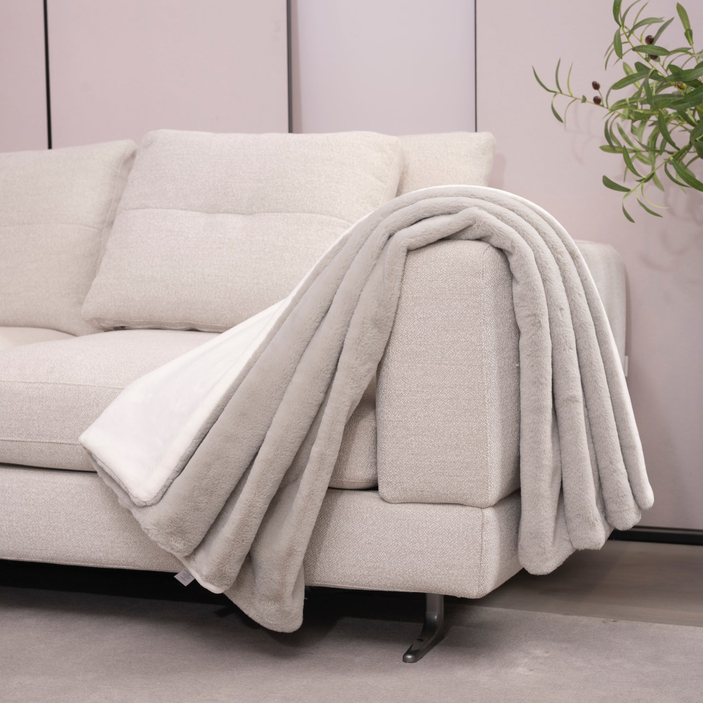 Faux Rabbit Fur Reversible Blanket