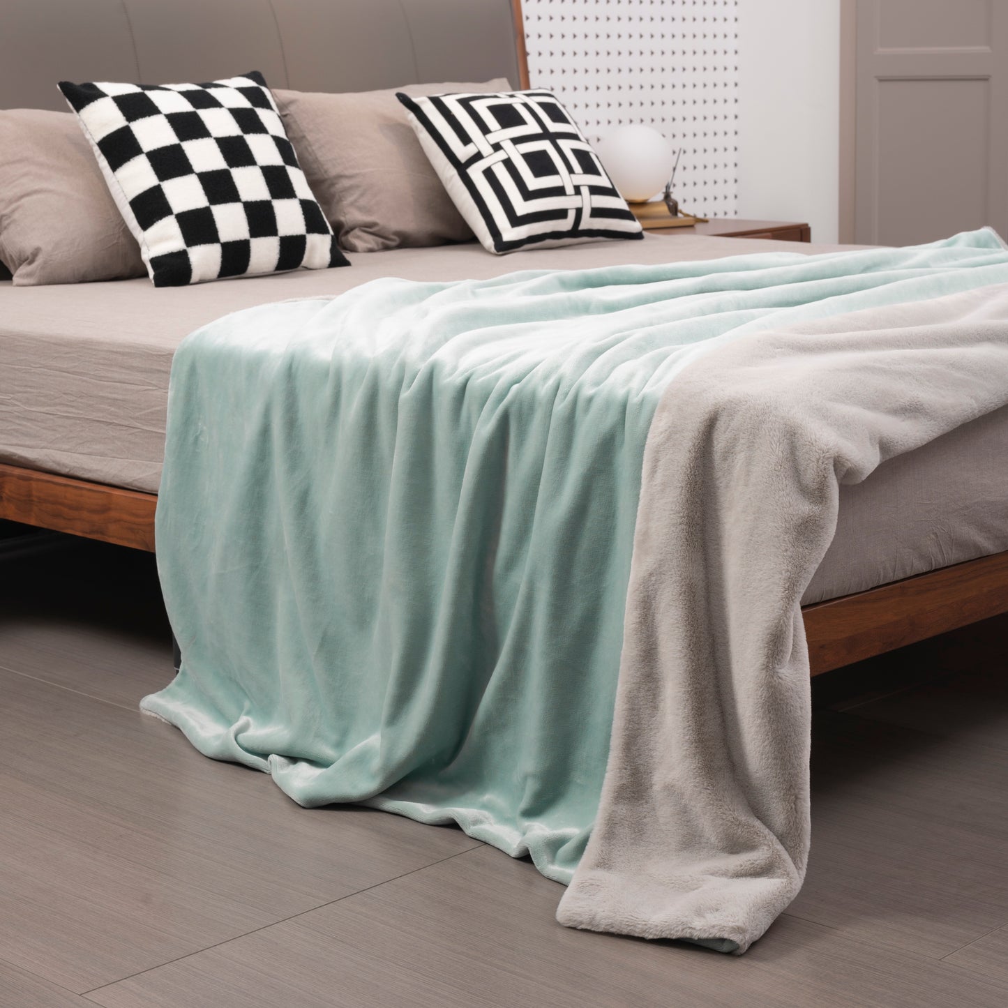 Faux Rabbit Fur Reversible Blanket