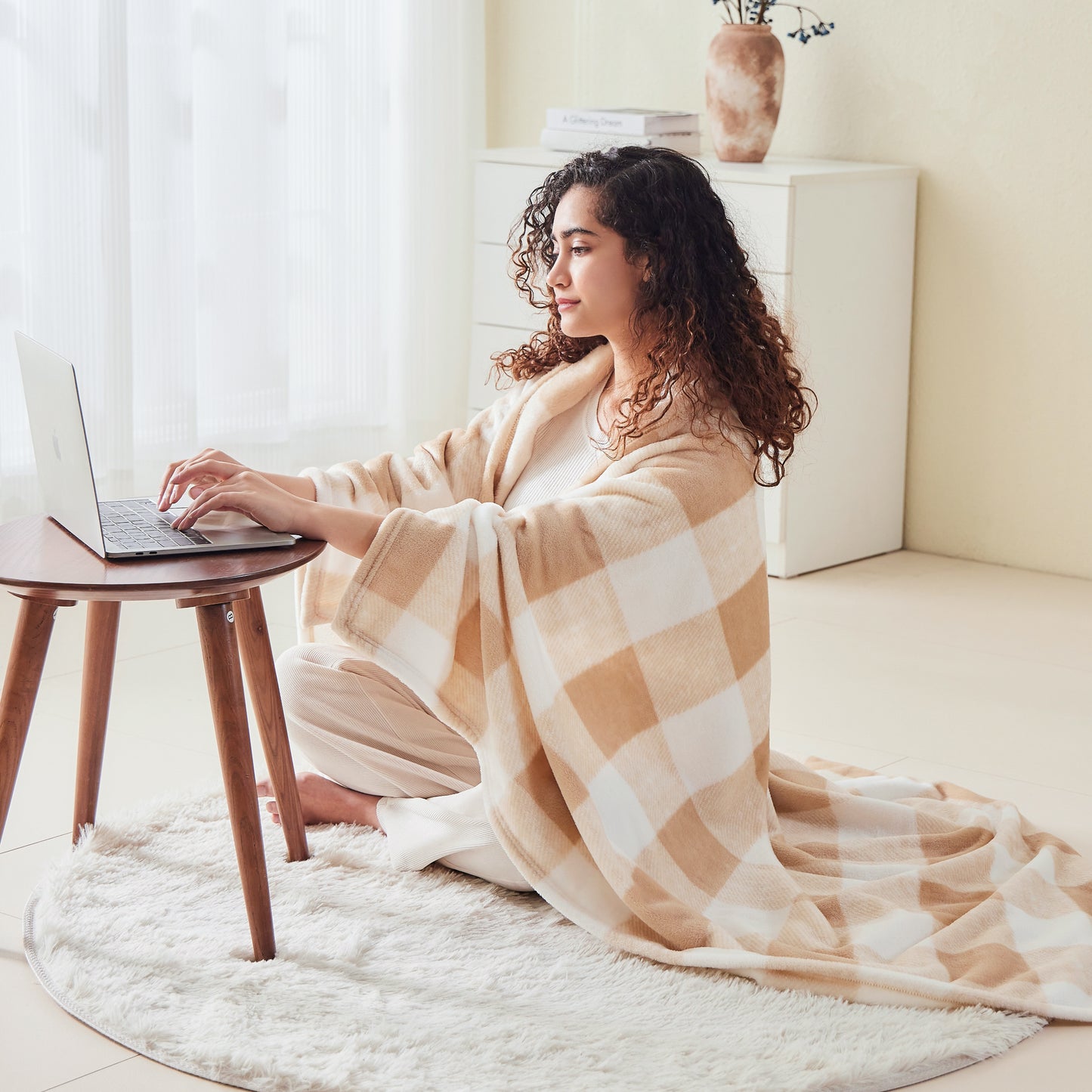 Classic Checkered Flannel Blanket