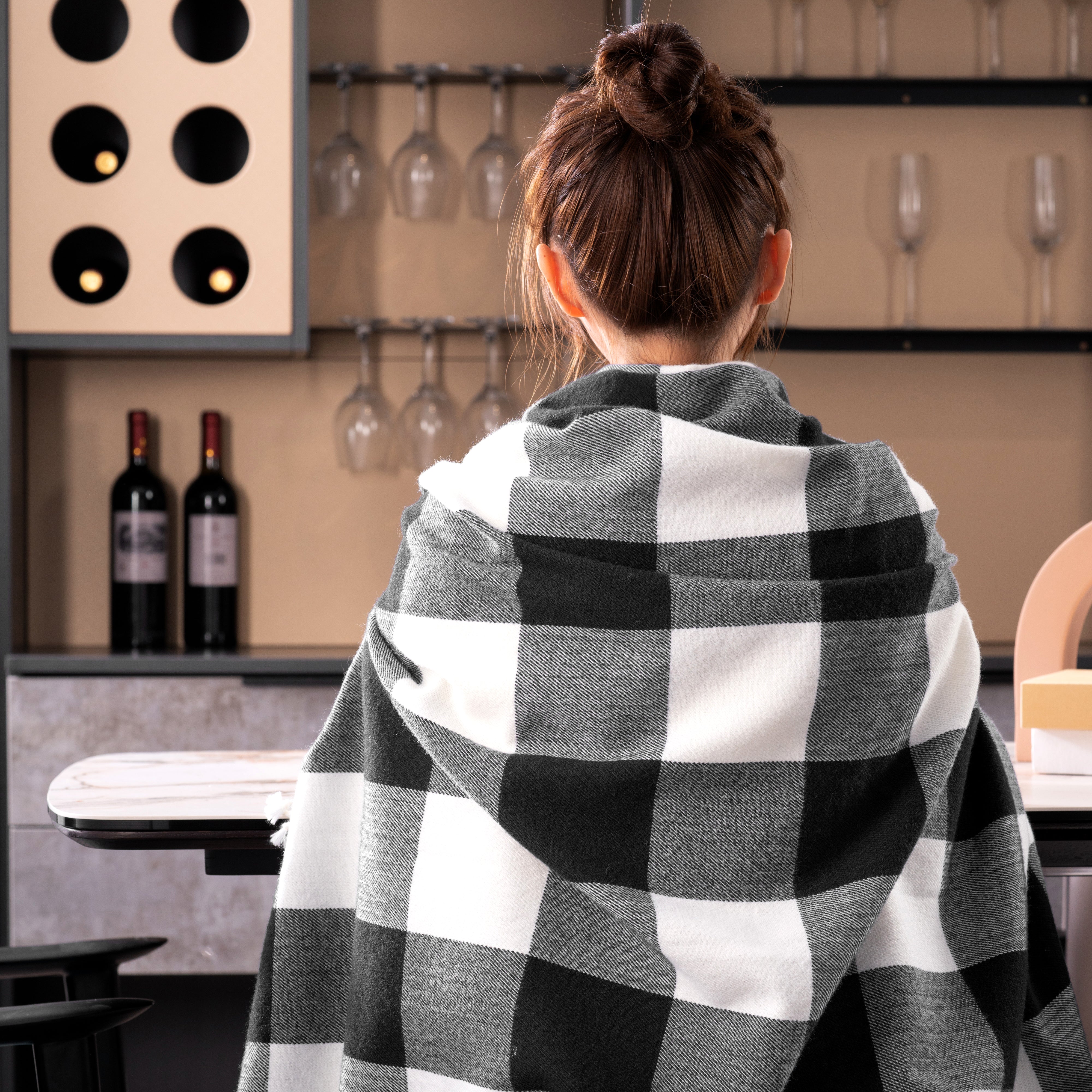 Black and white checkered blanket hot sale